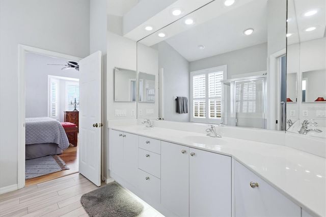 8025 HAMPTON COURT, University Park, FL 34201