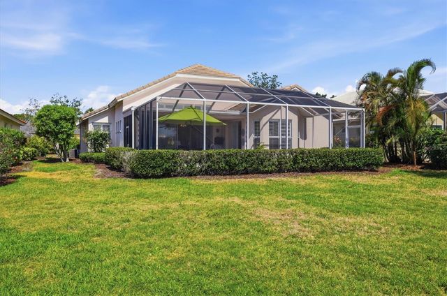 8025 HAMPTON COURT, University Park, FL 34201