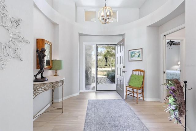 8025 HAMPTON COURT, University Park, FL 34201