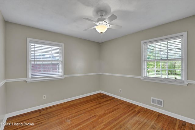 410 Westwood Dr, Louisville, KY 40243