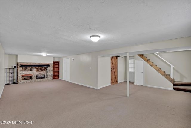 410 Westwood Dr, Louisville, KY 40243