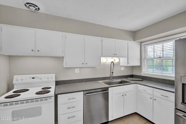 410 Westwood Dr, Louisville, KY 40243