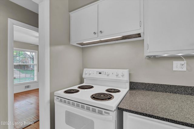 410 Westwood Dr, Louisville, KY 40243