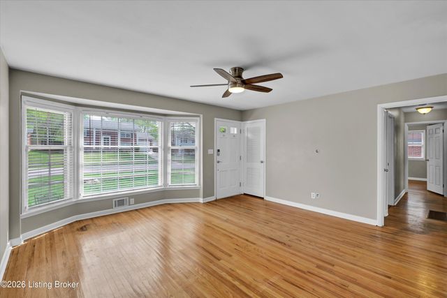 410 Westwood Dr, Louisville, KY 40243