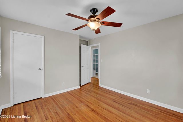 410 Westwood Dr, Louisville, KY 40243