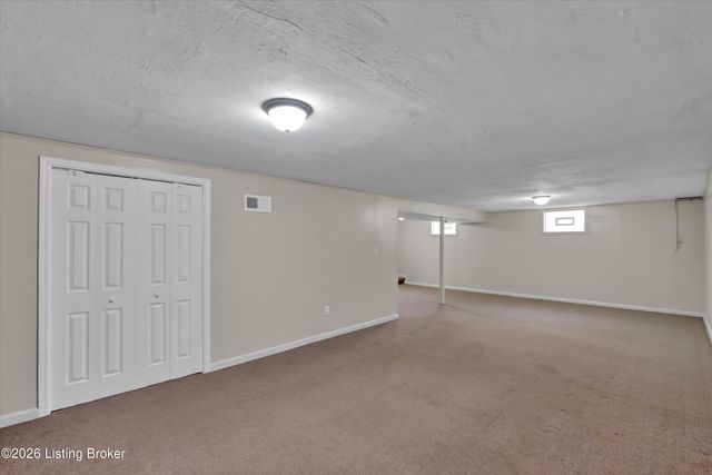 410 Westwood Dr, Louisville, KY 40243