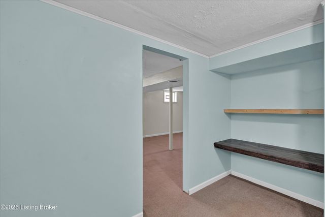 410 Westwood Dr, Louisville, KY 40243