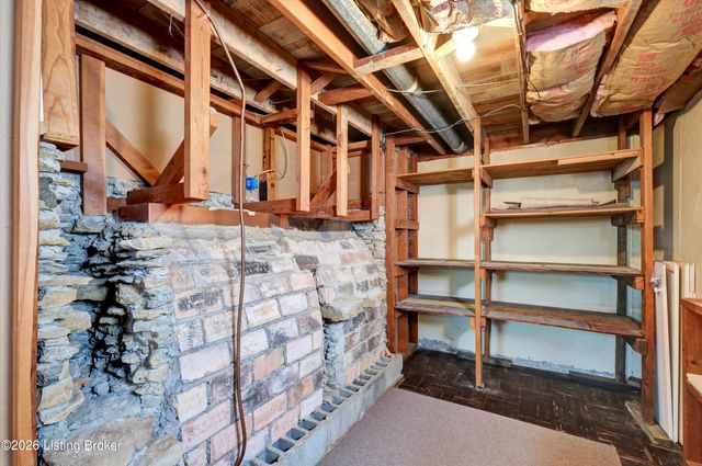 410 Westwood Dr, Louisville, KY 40243