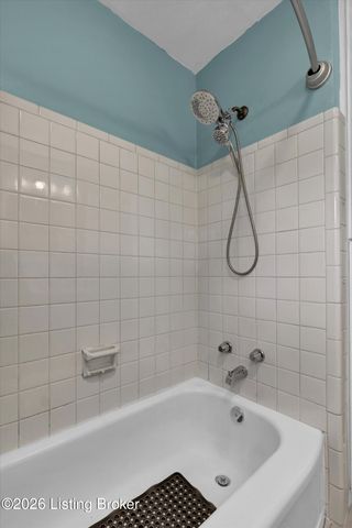 410 Westwood Dr, Louisville, KY 40243