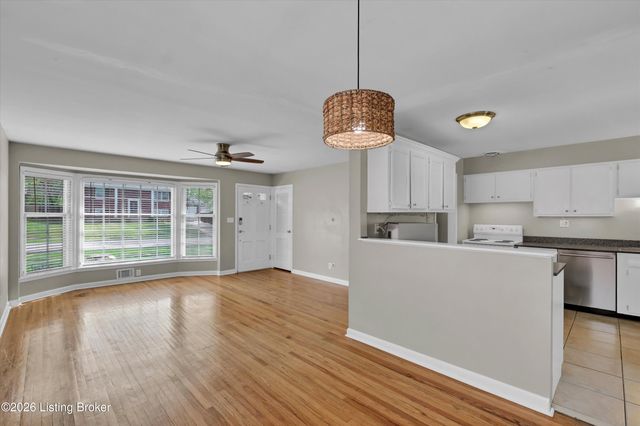 410 Westwood Dr, Louisville, KY 40243