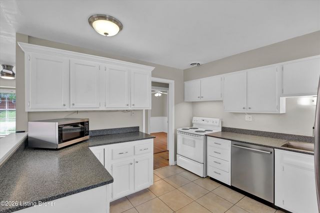 410 Westwood Dr, Louisville, KY 40243