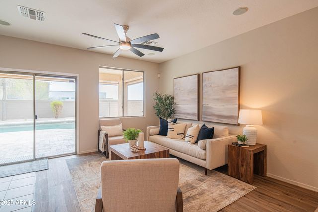 3747 W MEMORIAL Drive, Phoenix, AZ 85086