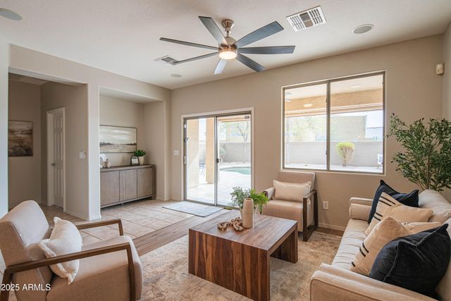 3747 W MEMORIAL Drive, Phoenix, AZ 85086