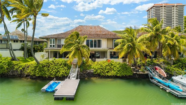 209 Kawaihae Street C2, Honolulu, HI 96825