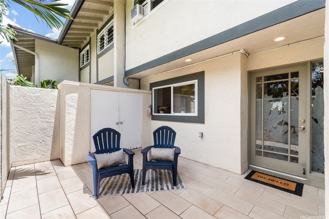 209 Kawaihae Street C2, Honolulu, HI 96825