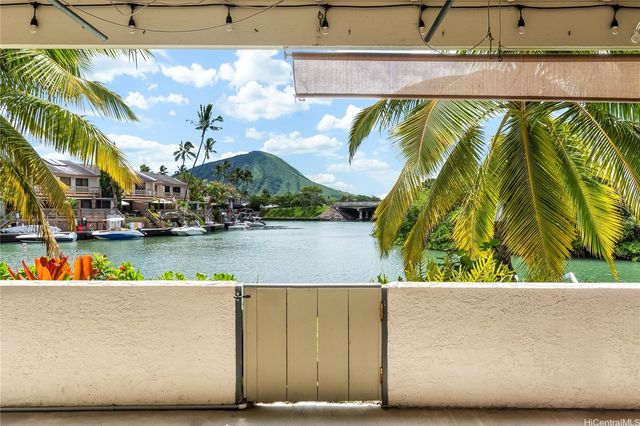 209 Kawaihae Street C2, Honolulu, HI 96825