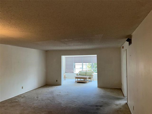 4191 NW 41st Street 312, Lauderdale Lakes, FL 33319