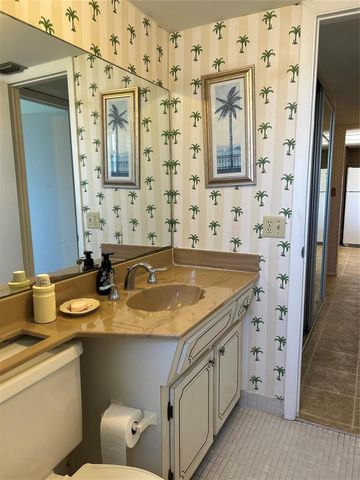 4191 NW 41st Street 312, Lauderdale Lakes, FL 33319