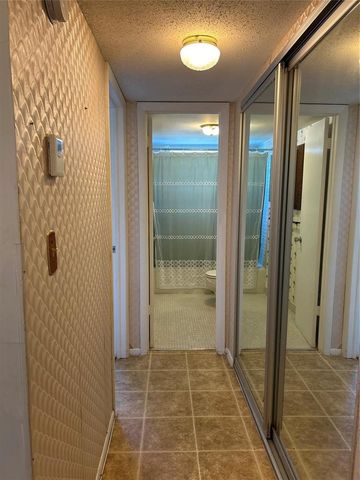 4191 NW 41st Street 312, Lauderdale Lakes, FL 33319