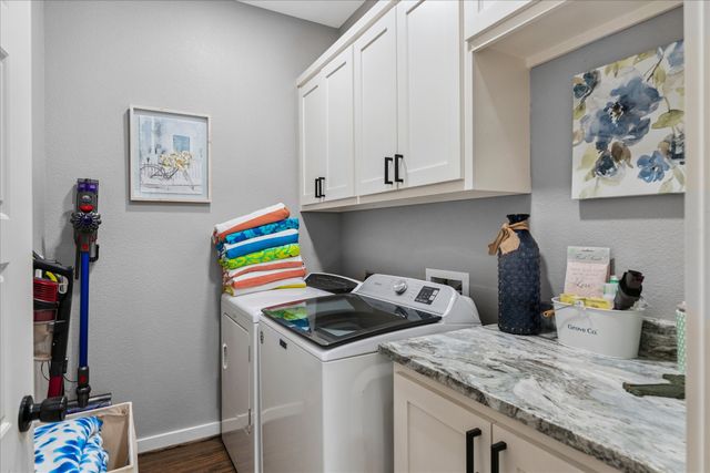 393 E Pennsylvania Avenue, Van, TX 75790