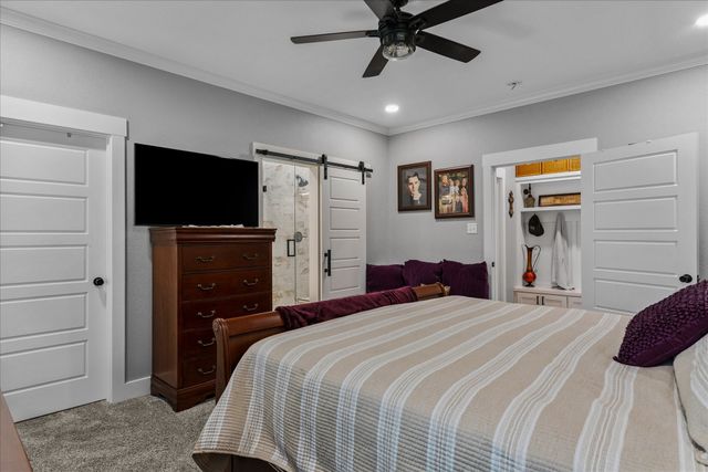 393 E Pennsylvania Avenue, Van, TX 75790