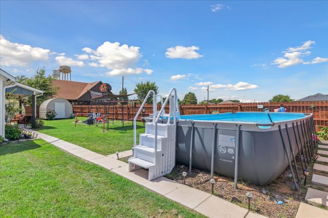 393 E Pennsylvania Avenue, Van, TX 75790