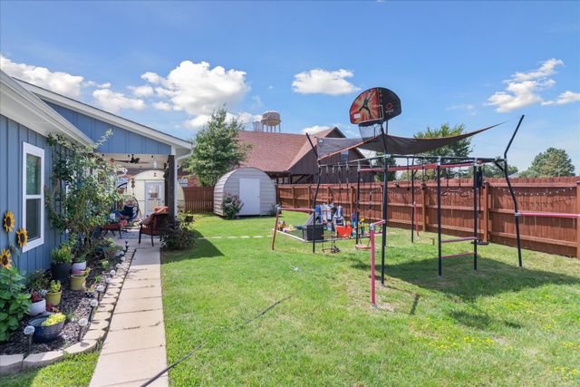 393 E Pennsylvania Avenue, Van, TX 75790