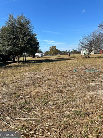 892 Reynolds Road, Folkston, GA 31537