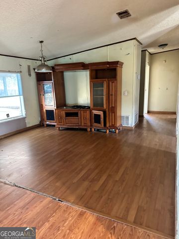 892 Reynolds Road, Folkston, GA 31537