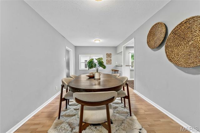 2551 Gerhard Avenue, Maplewood, MO 63143