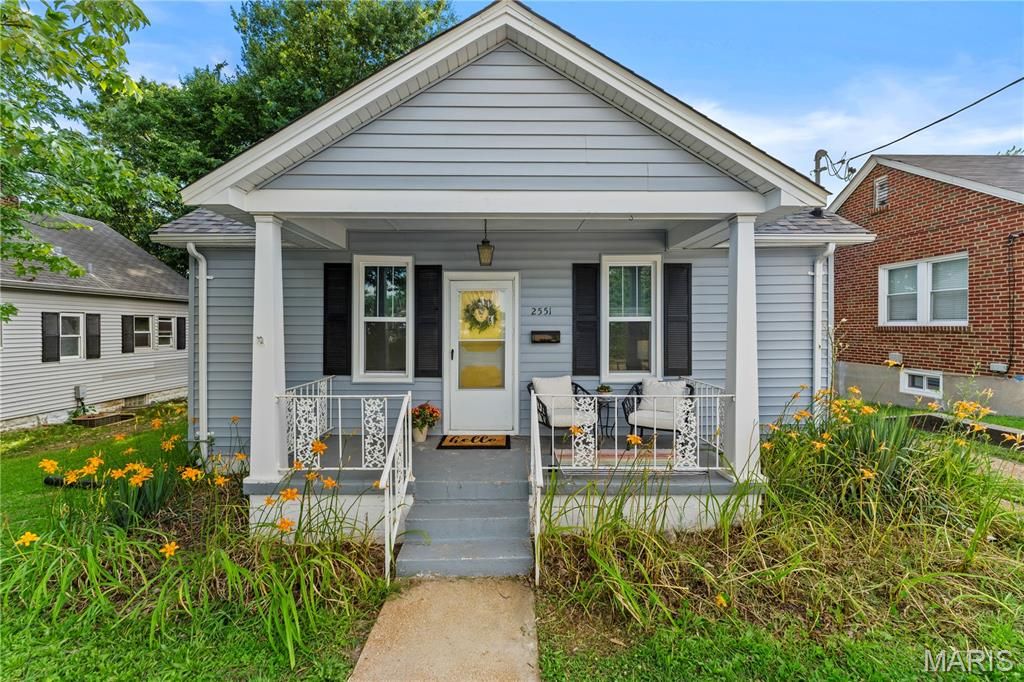 2551 Gerhard Avenue, Maplewood, MO 63143