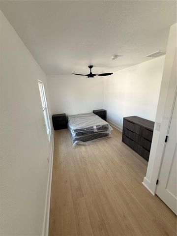 2729 W UNION STREET, Tampa, FL 33607