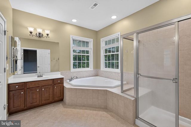 12500 TULIP TREE TER, Clarksburg, MD 20871