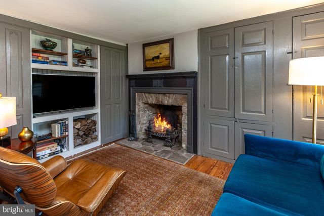6103 UPPER YORK RD, New Hope, PA 18938