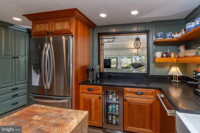 6103 UPPER YORK RD, New Hope, PA 18938