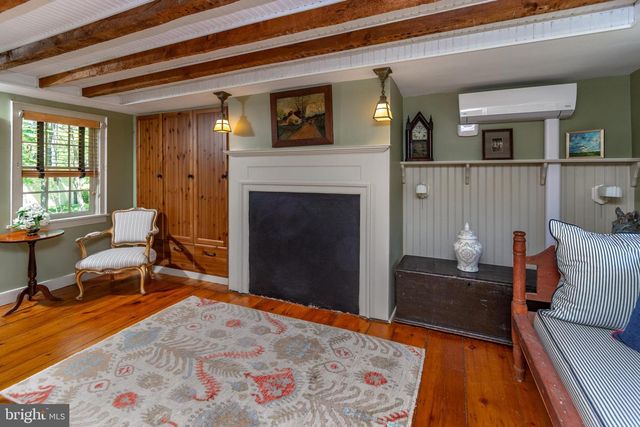 6103 UPPER YORK RD, New Hope, PA 18938
