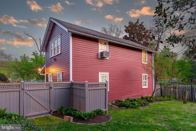 6103 UPPER YORK RD, New Hope, PA 18938