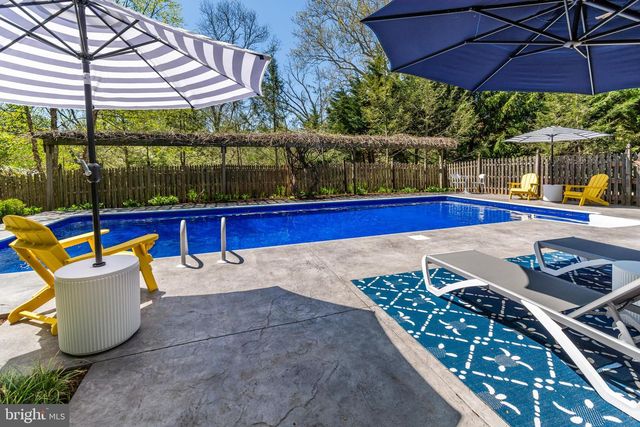 6103 UPPER YORK RD, New Hope, PA 18938