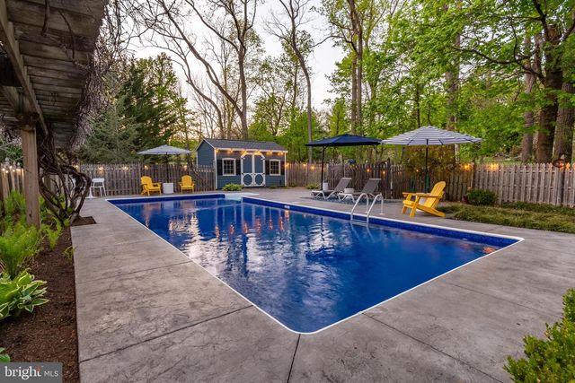6103 UPPER YORK RD, New Hope, PA 18938