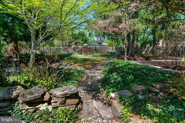 6103 UPPER YORK RD, New Hope, PA 18938