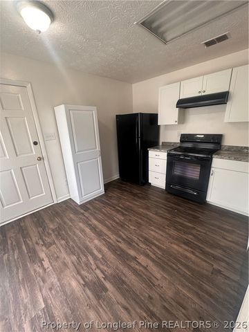 6848 Winchester Street, Fayetteville, NC 28314