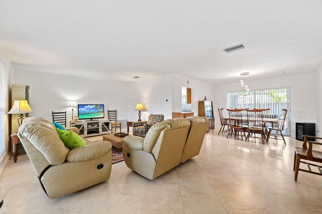 4954 SW 91st Avenue, Cooper City, FL 33328