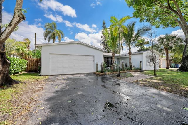 4954 SW 91st Avenue, Cooper City, FL 33328