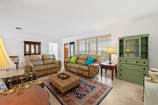 4954 SW 91st Avenue, Cooper City, FL 33328