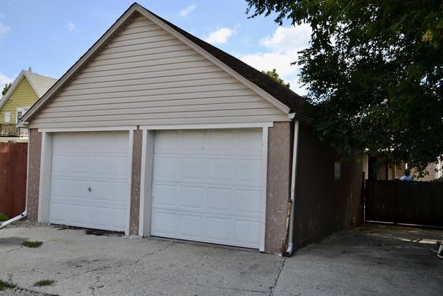 6632 18th AVENUE, Kenosha, WI 53143