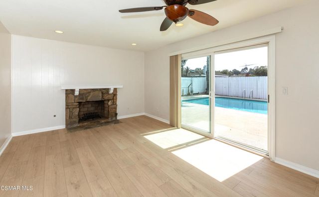 276 Knollwood Drive, Newbury Park, CA 91320