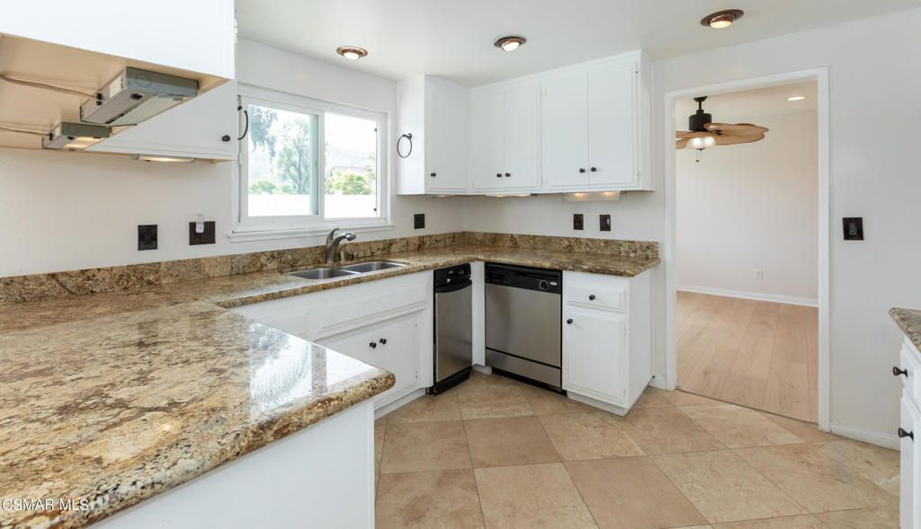 Image 16 of property listing at 276 Knollwood Drive, Newbury Park, CA 91320