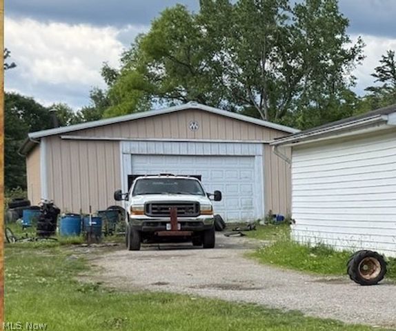 1416 Jones Road, Jefferson, OH 44047