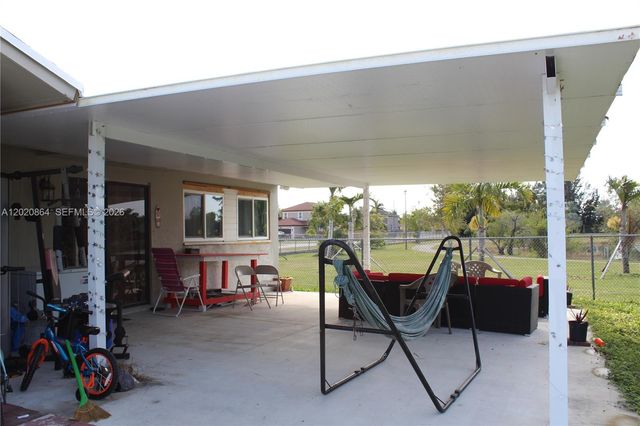 496 SW 9th Ave, Florida City, FL 33034