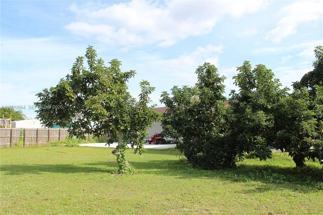 496 SW 9th Ave, Florida City, FL 33034